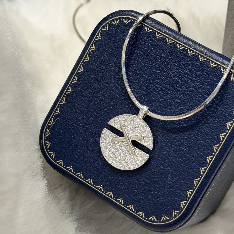 CHAUMET